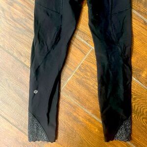 Lululemon black leggings 6 reflective